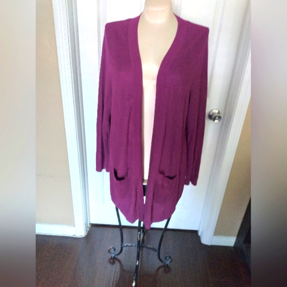 Torrid raspberry duster